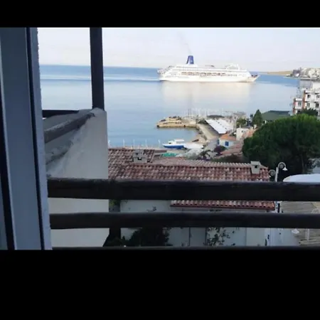 Valentino Apartment Gjashtë